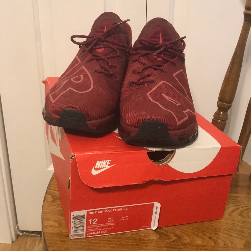 Nike Air Max Flair SE University Red